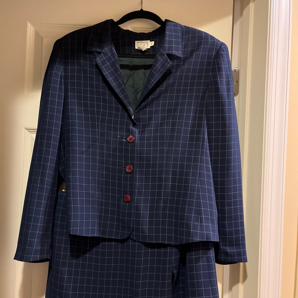 Designers:Chico, Liz Clairborne, Ann Taylor, INC, Daisy Fuentes, Michael Kors.